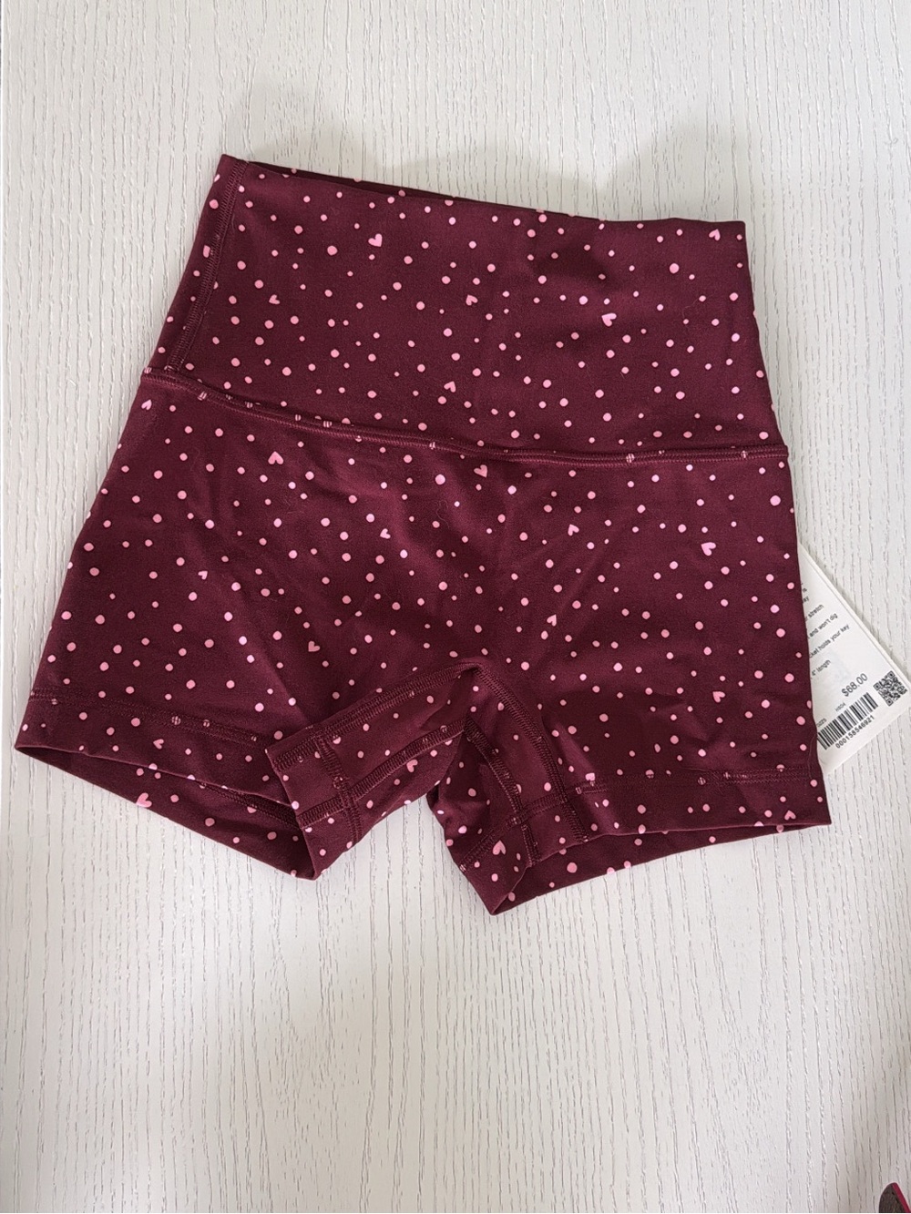 NWT lululemon Size 4 Align No Line HR 4” Shorts Burgundy Bay/Pink Heart Dot
